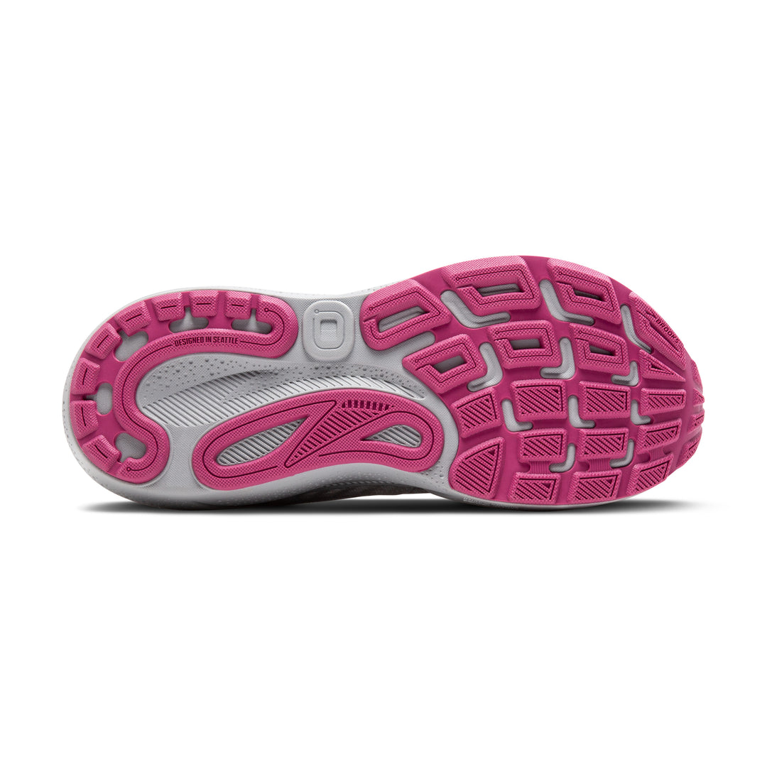 Women's Adrenaline GTS 24  6