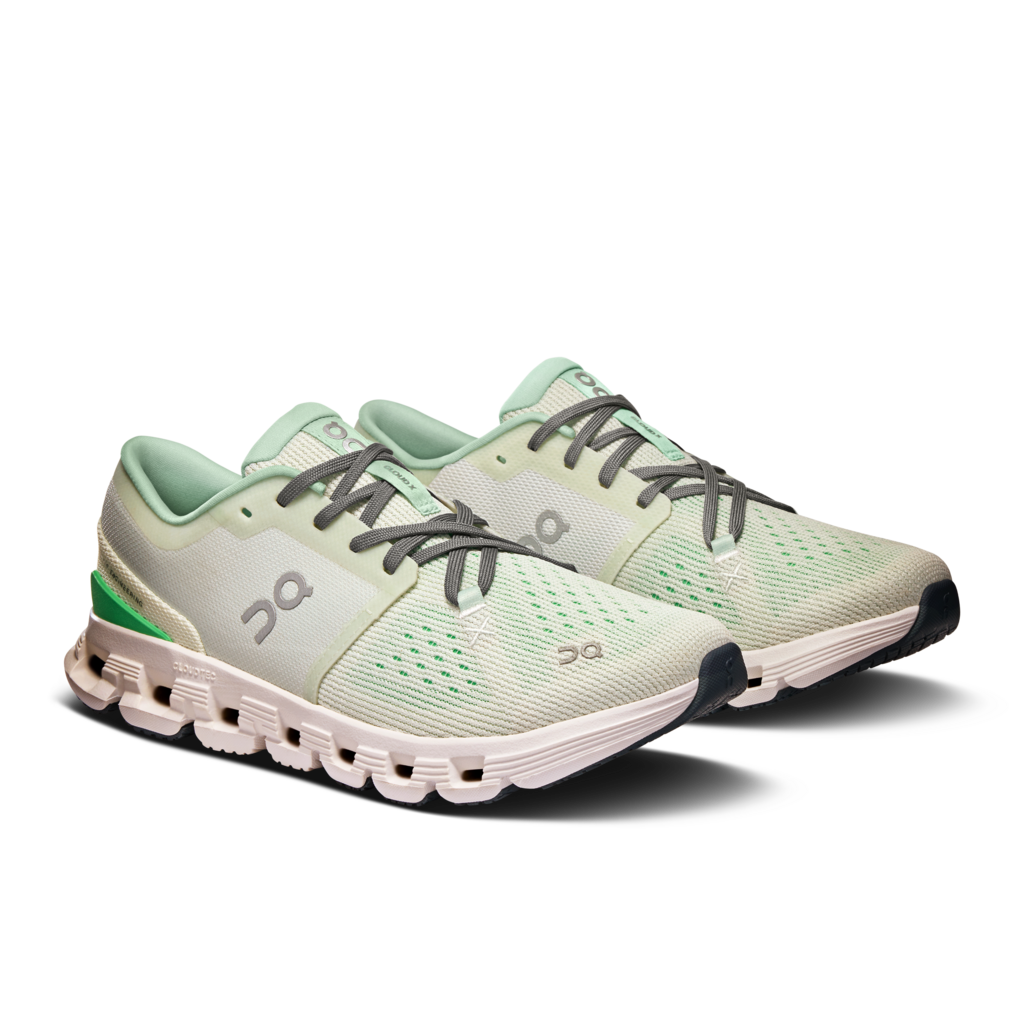  On Cloud X 4 Women's 4